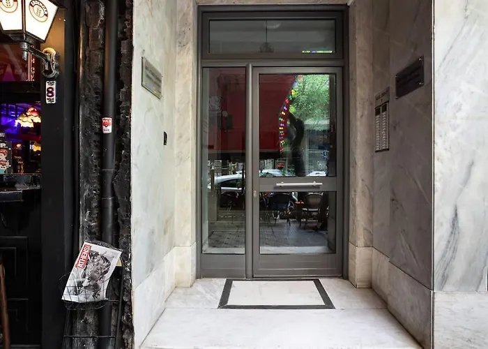 Modern Lifestyle Apt In The Heart Of The City