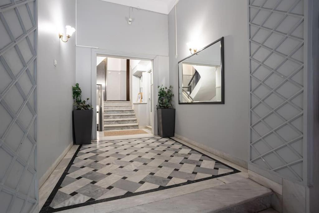 Modern Lifestyle In The Heart Of The Appartement Thessalonique