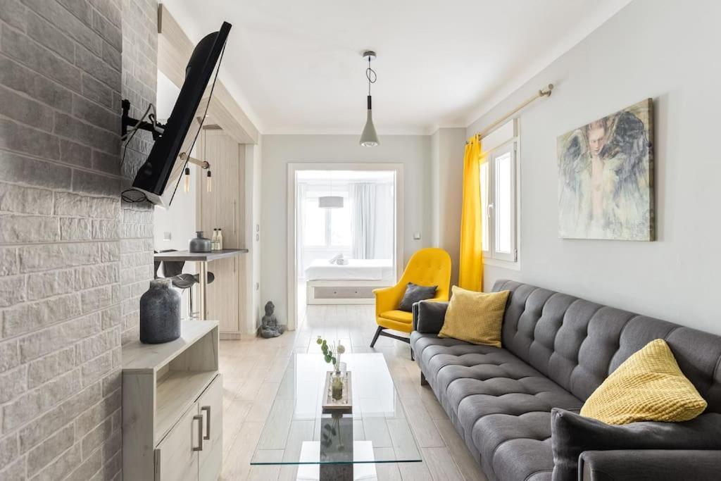 Modern Lifestyle In The Heart Of The * Thessalonique